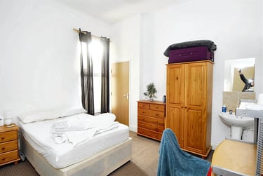 3 bed flat, Beaumont Road, Flat 3, St Judes, Plymouth, PL49BW - Image 6
